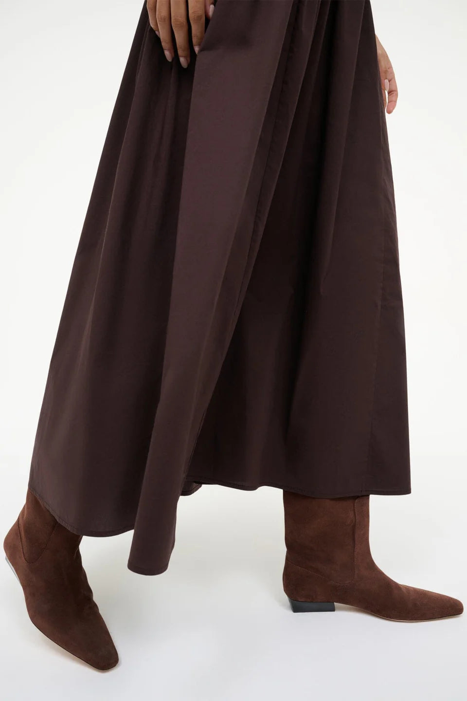 Wally Flat Boot Suede in Mahagony
