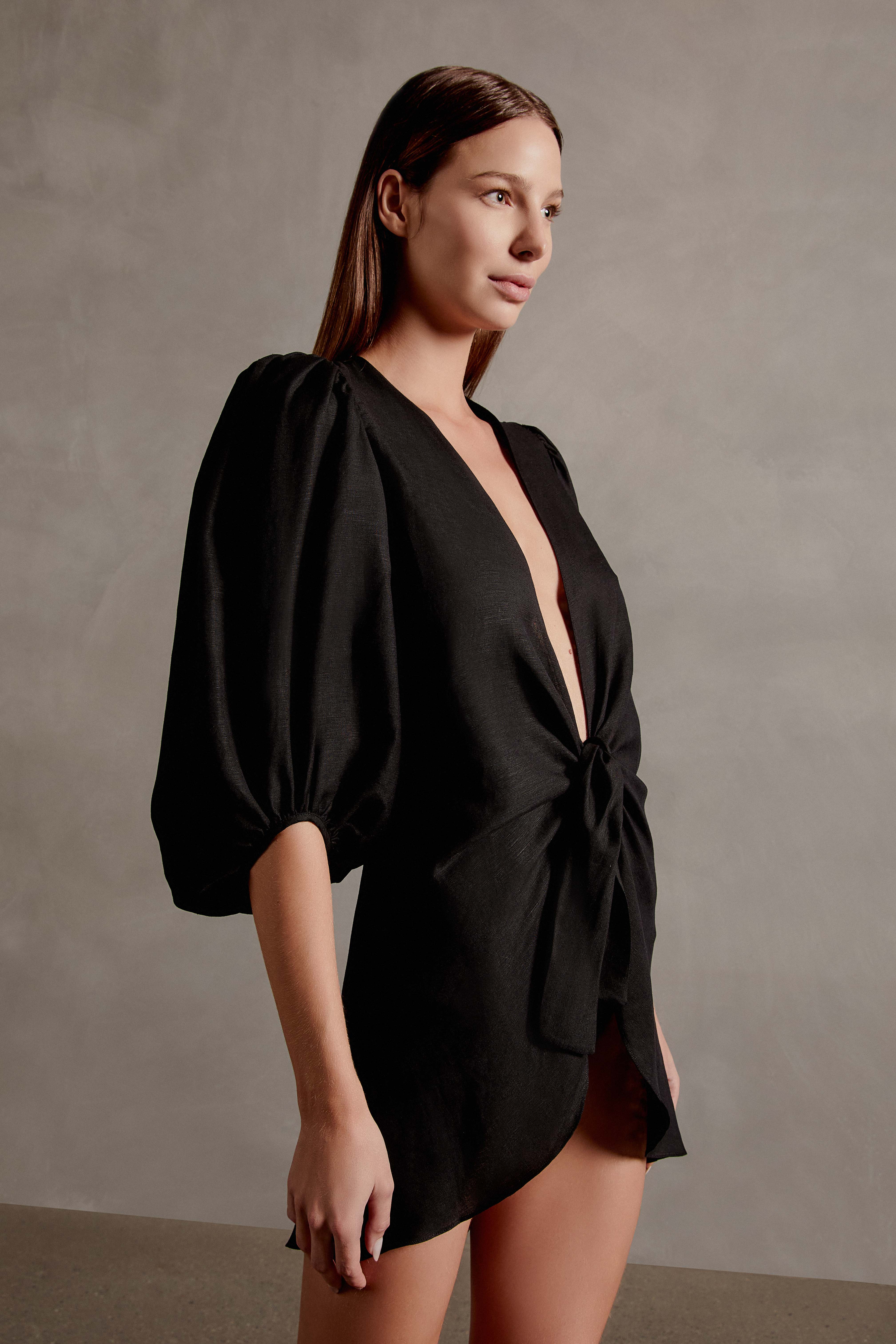 Timeless Shirt With Voluminous Sleeves in Black