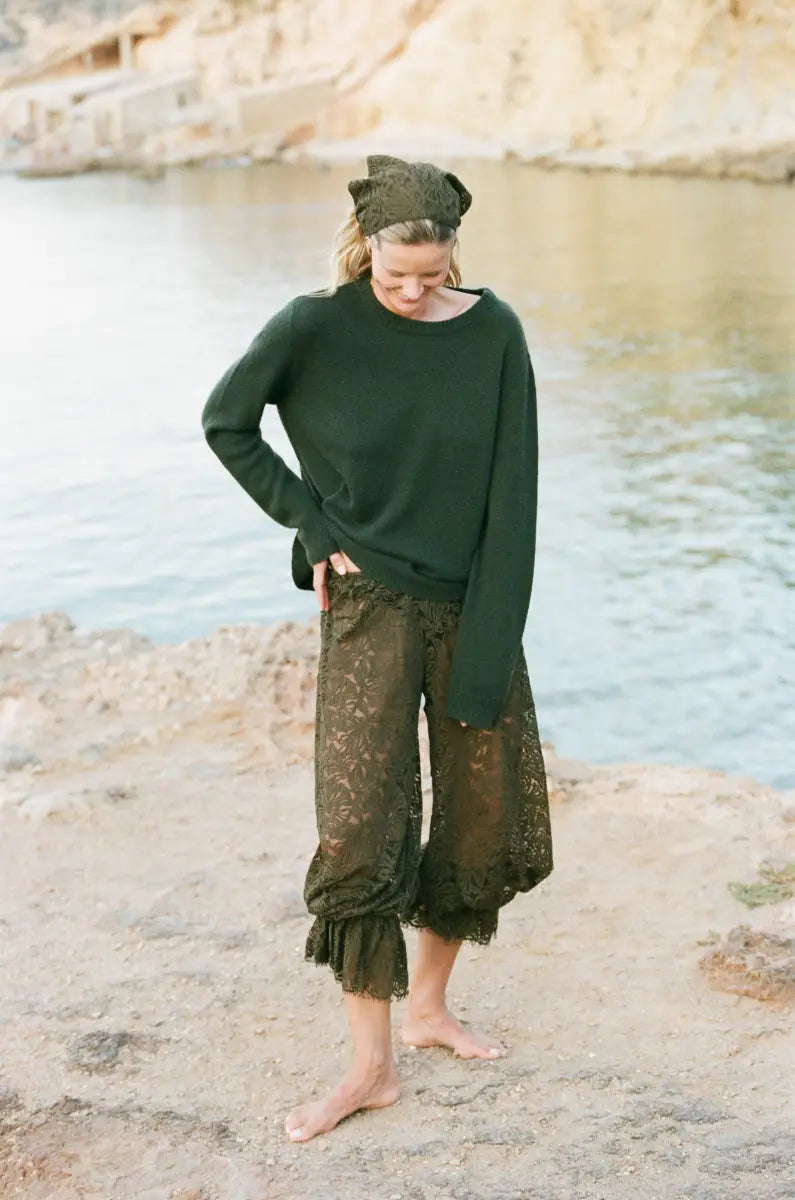 Leigh Cotton Lace Pants in Olive