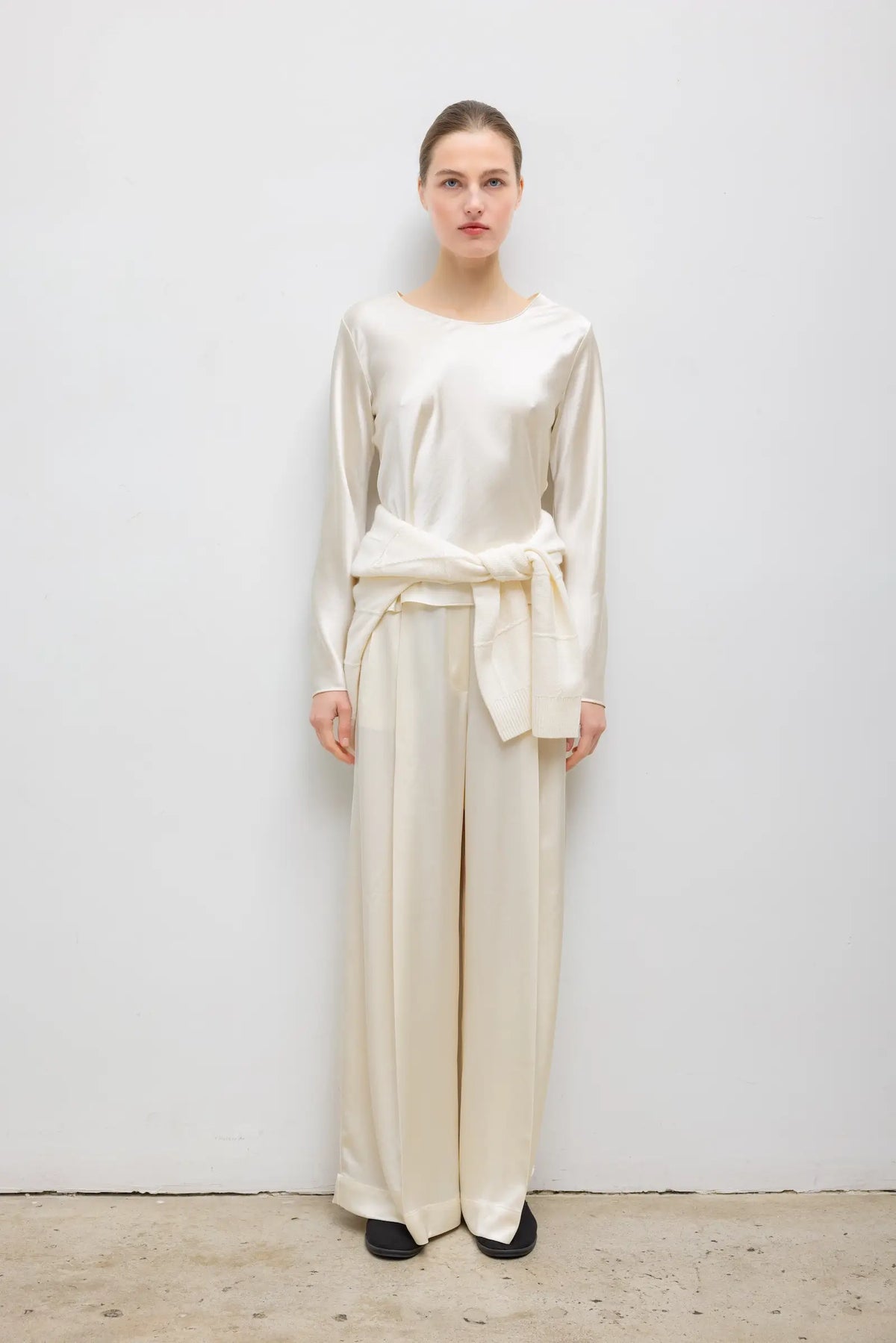 Barb Long Sleeve Crew in Creme