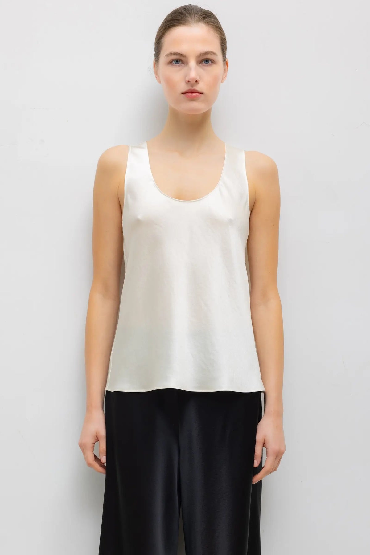 Barb Bias Tank in Creme