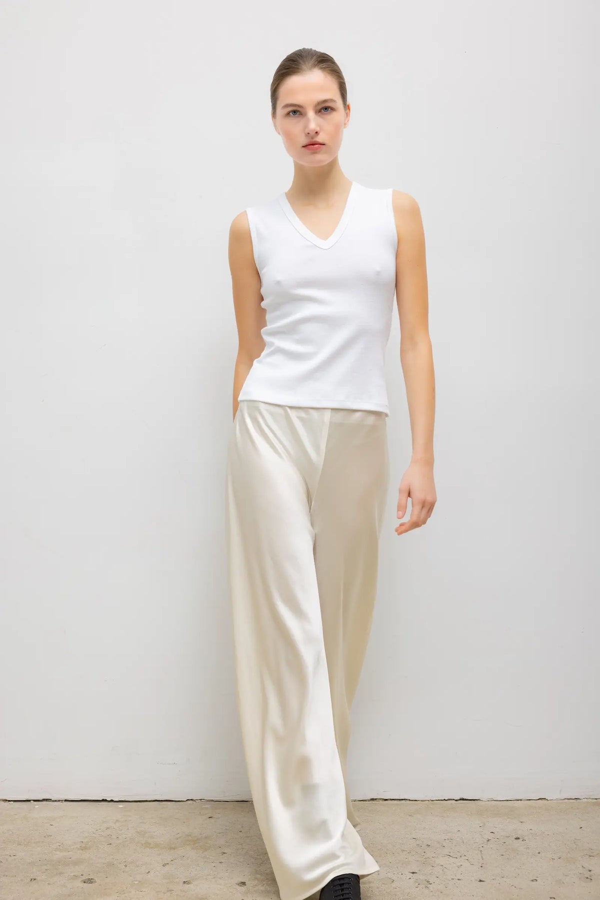 Barb Bias Pant in Creme
