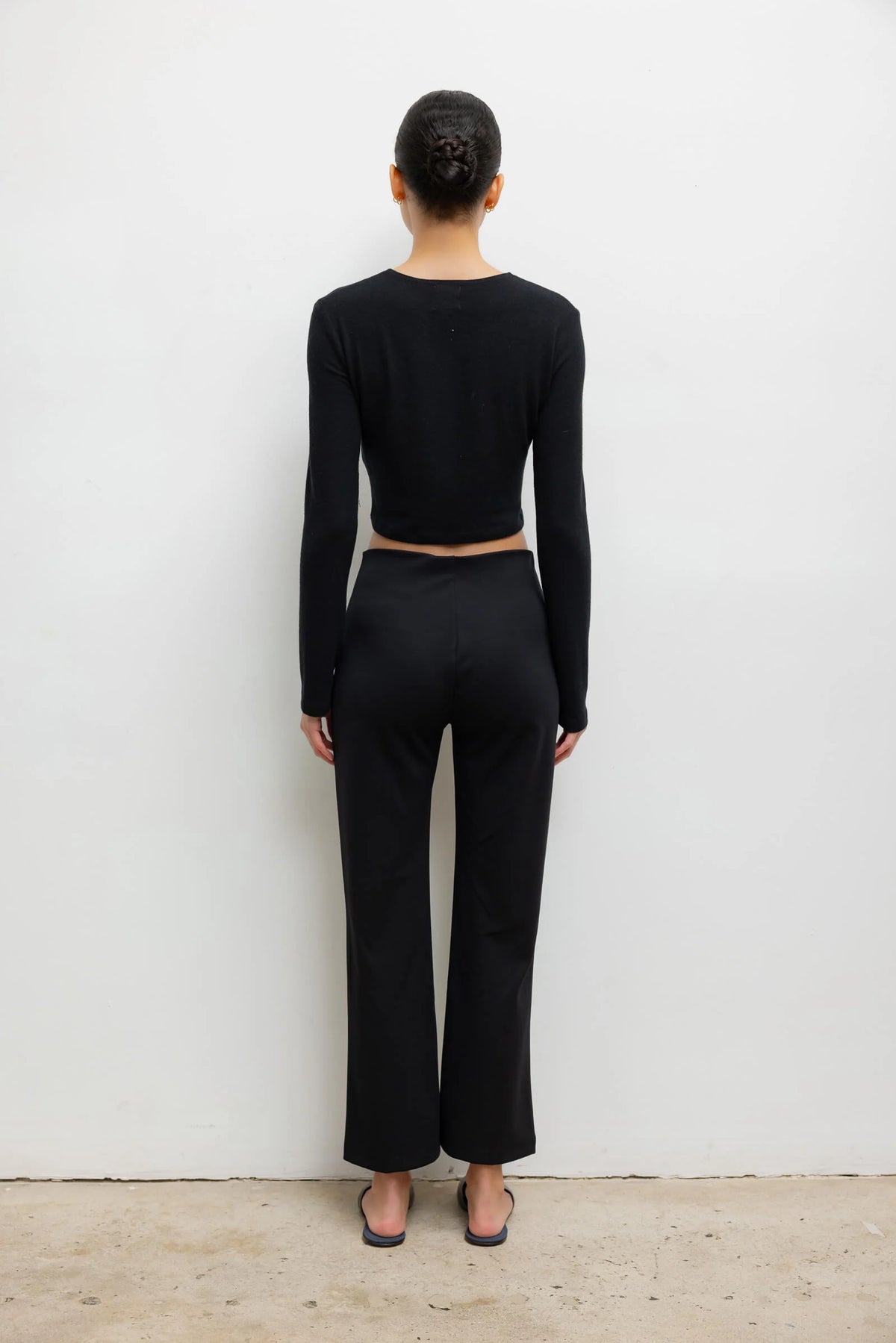 Lauren Crop Cardigan in Black