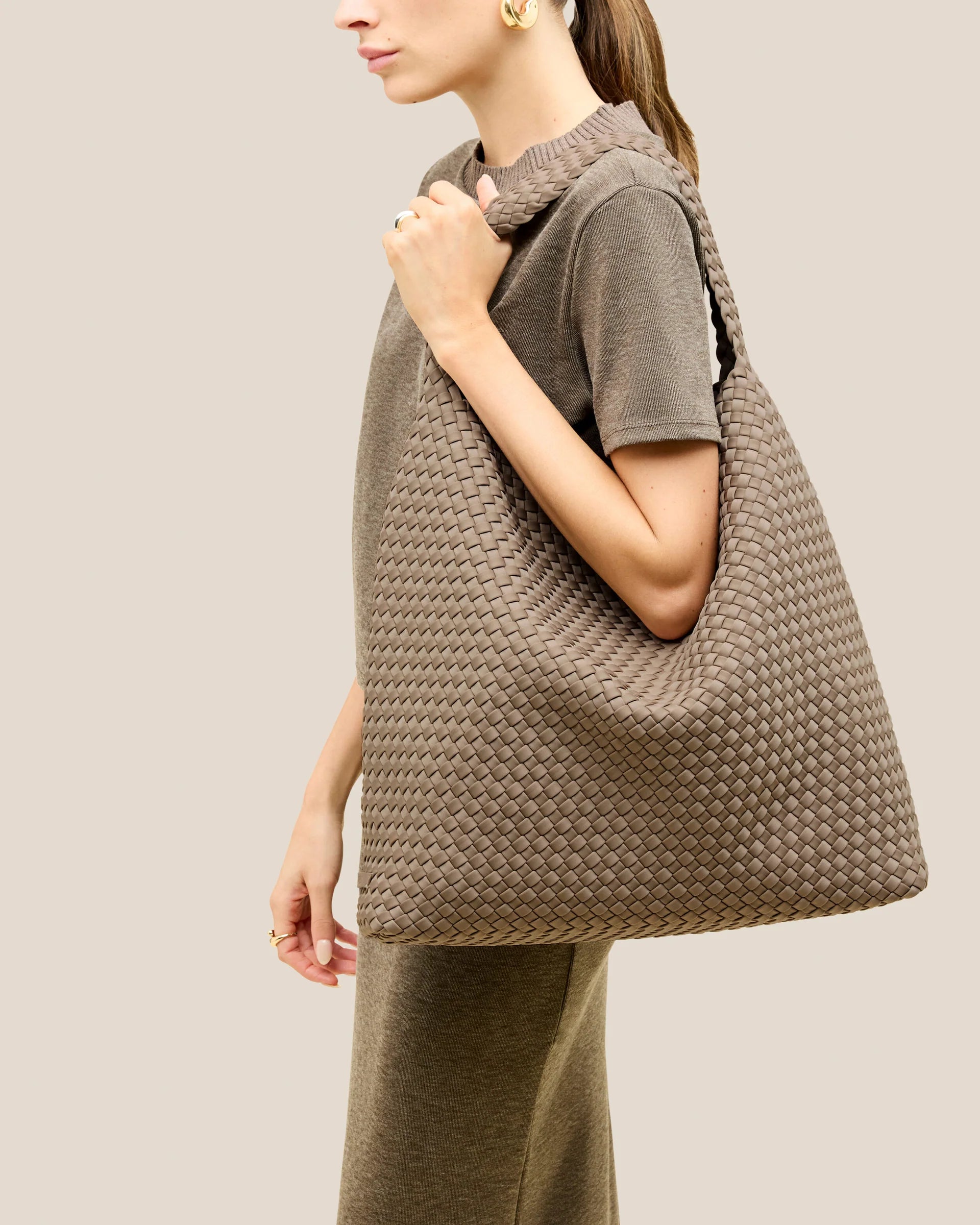 Nomad Large Hobo in Cashmere