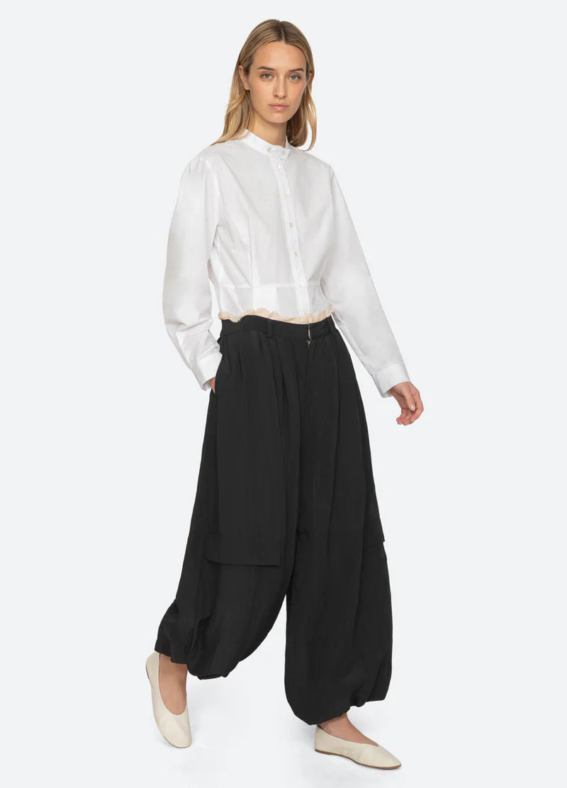 Lisette Pant in Black