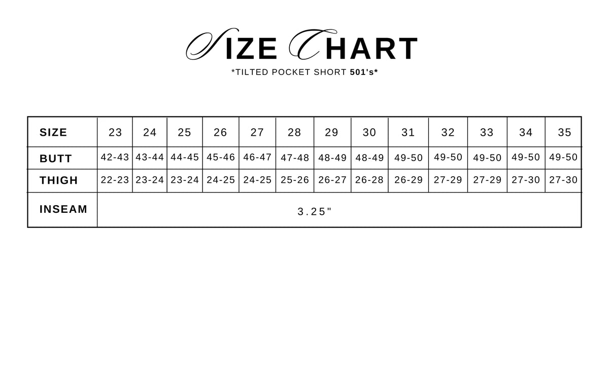 Tilted Pocket Short in Light/Medium Wash
