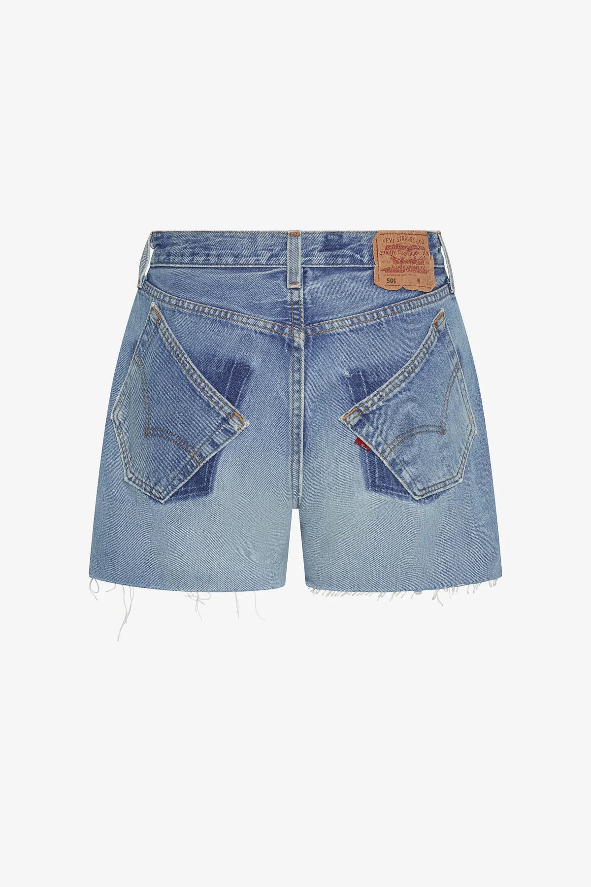 Tilted Pocket Short in Light/Medium Wash