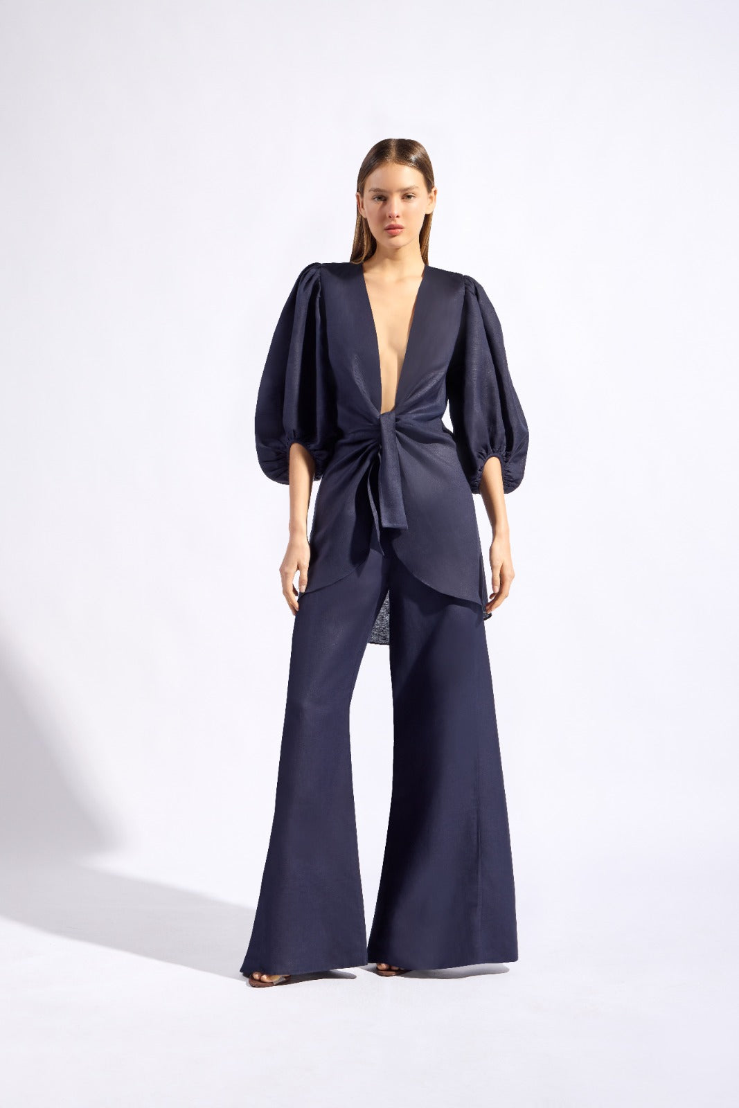 Timeless Shirt With Voluminous Sleeves in Navy